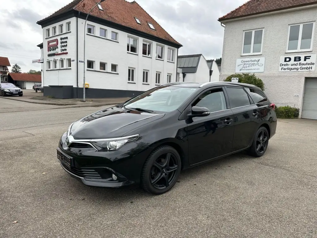 Photo 1 : Toyota Auris 2016 Petrol