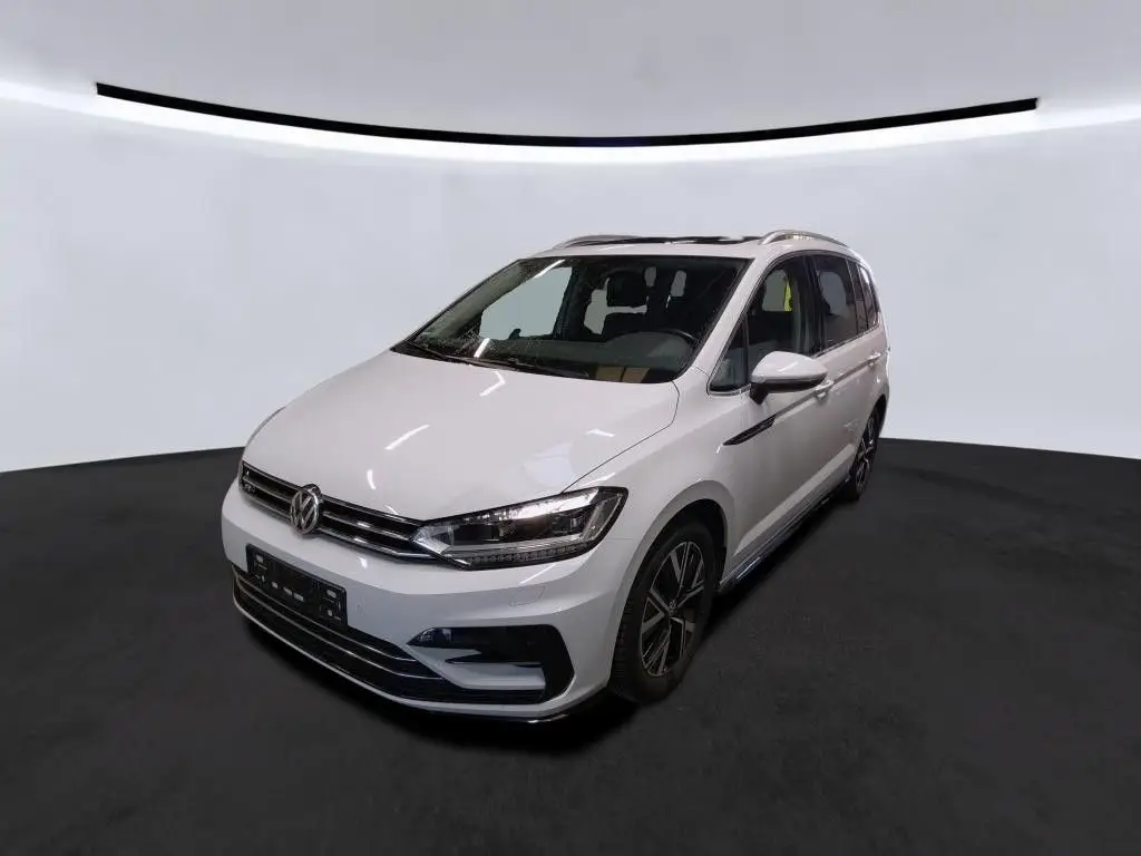 Photo 1 : Volkswagen Touran 2020 Petrol