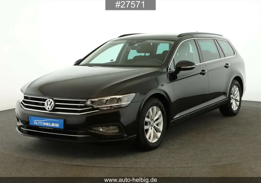 Photo 1 : Volkswagen Passat 2020 Petrol