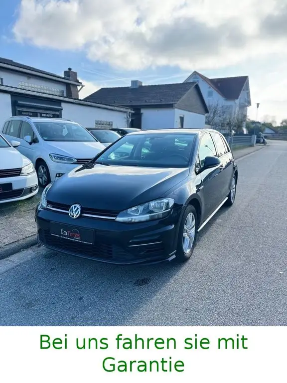 Photo 1 : Volkswagen Golf 2017 Petrol