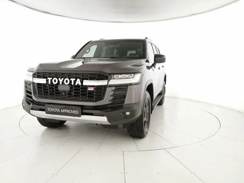 Photo 1 : Toyota Land Cruiser 2024 Petrol