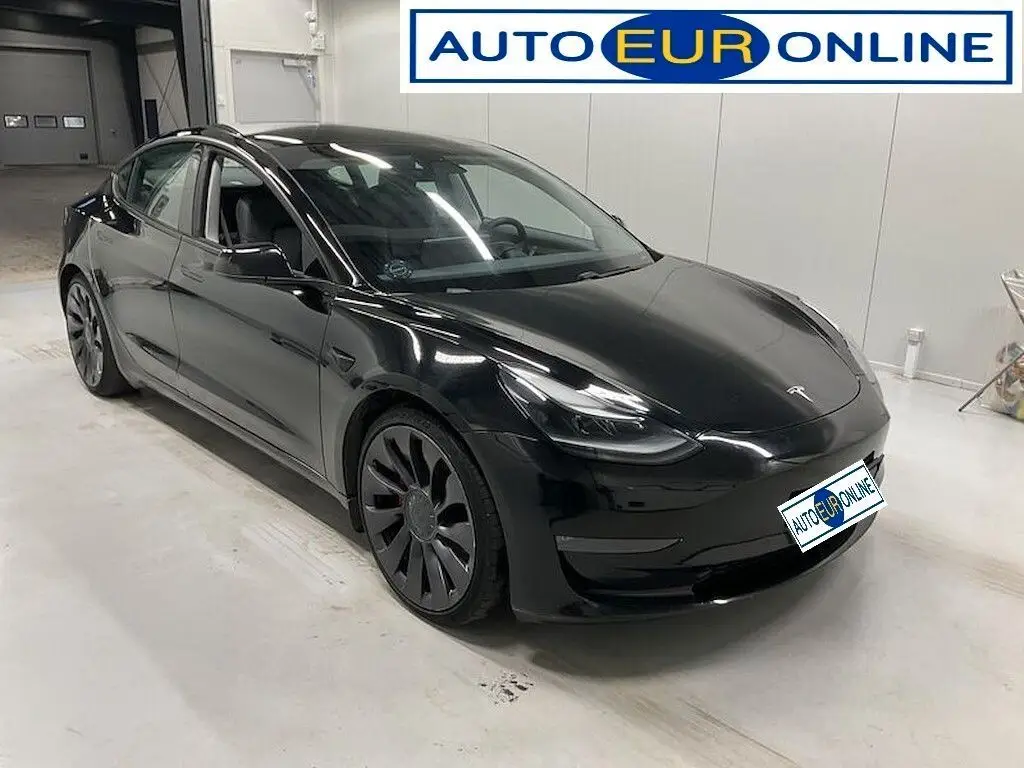 Photo 1 : Tesla Model 3 2021 Non renseigné