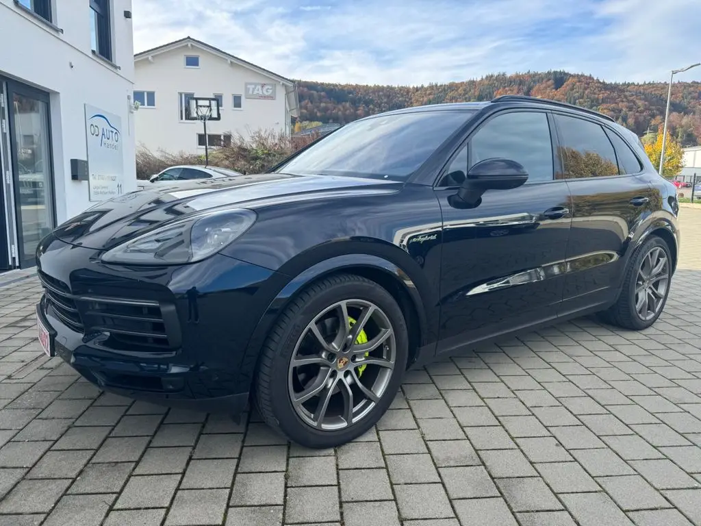 Photo 1 : Porsche Cayenne 2023 Hybrid