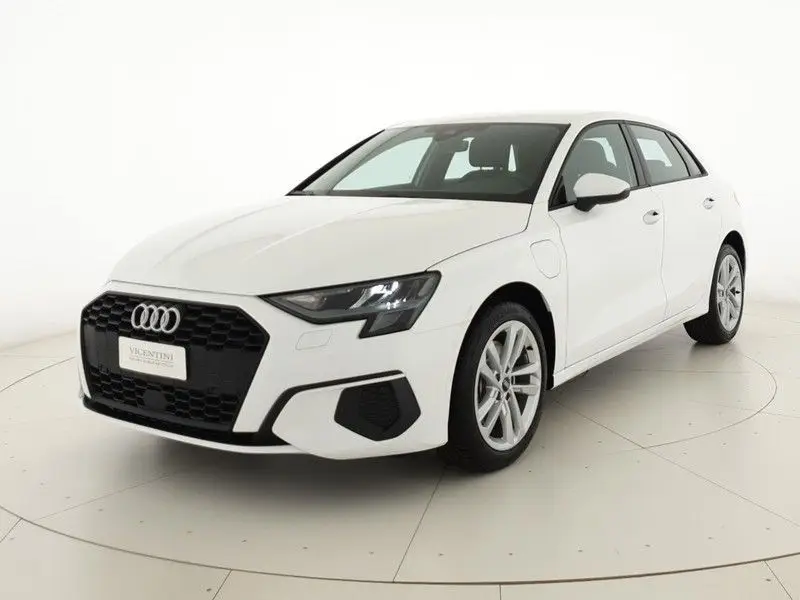 Photo 1 : Audi A3 2024 Autres