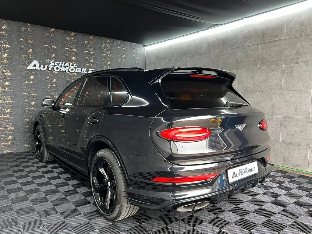 Photo 1 : Bentley Bentayga 2024 Essence