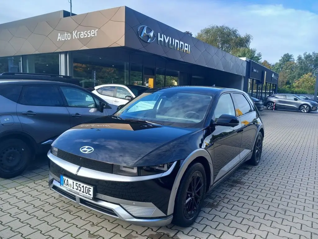 Photo 1 : Hyundai Ioniq 2023 Non renseigné