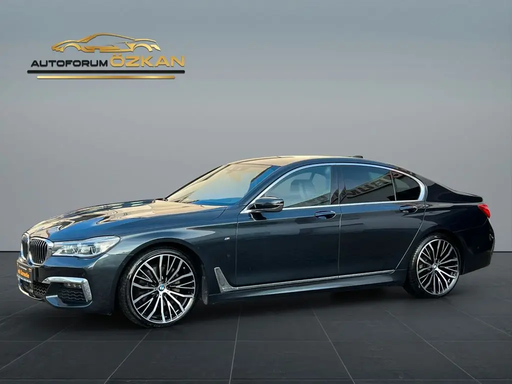 Photo 1 : Bmw Serie 7 2019 Diesel