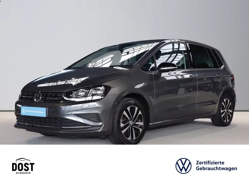 Photo 1 : Volkswagen Golf 2019 Essence