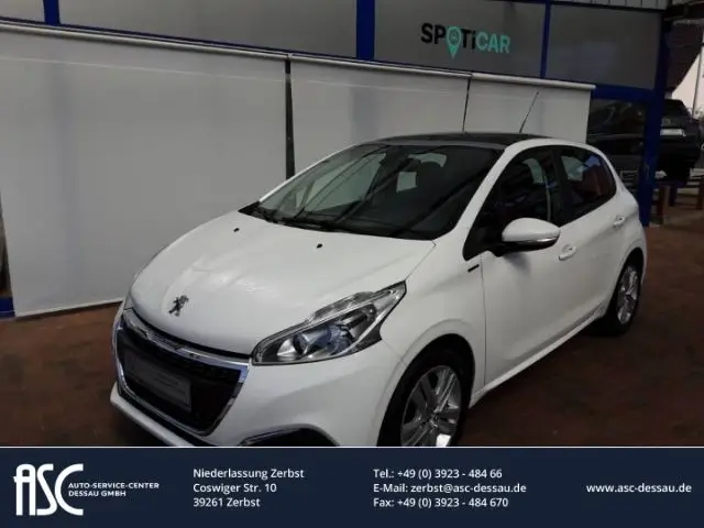 Photo 1 : Peugeot 208 2018 Petrol