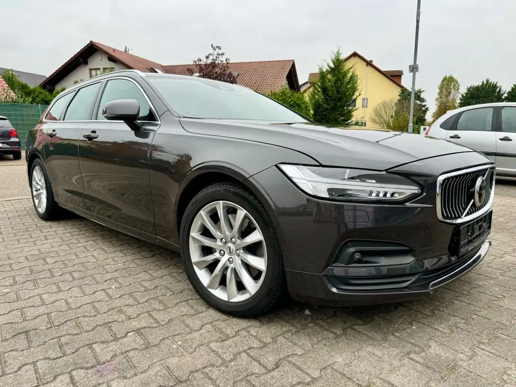 Photo 1 : Volvo V90 2021 Diesel