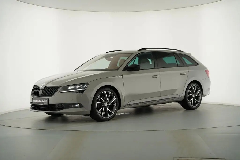 Photo 1 : Skoda Superb 2019 Diesel