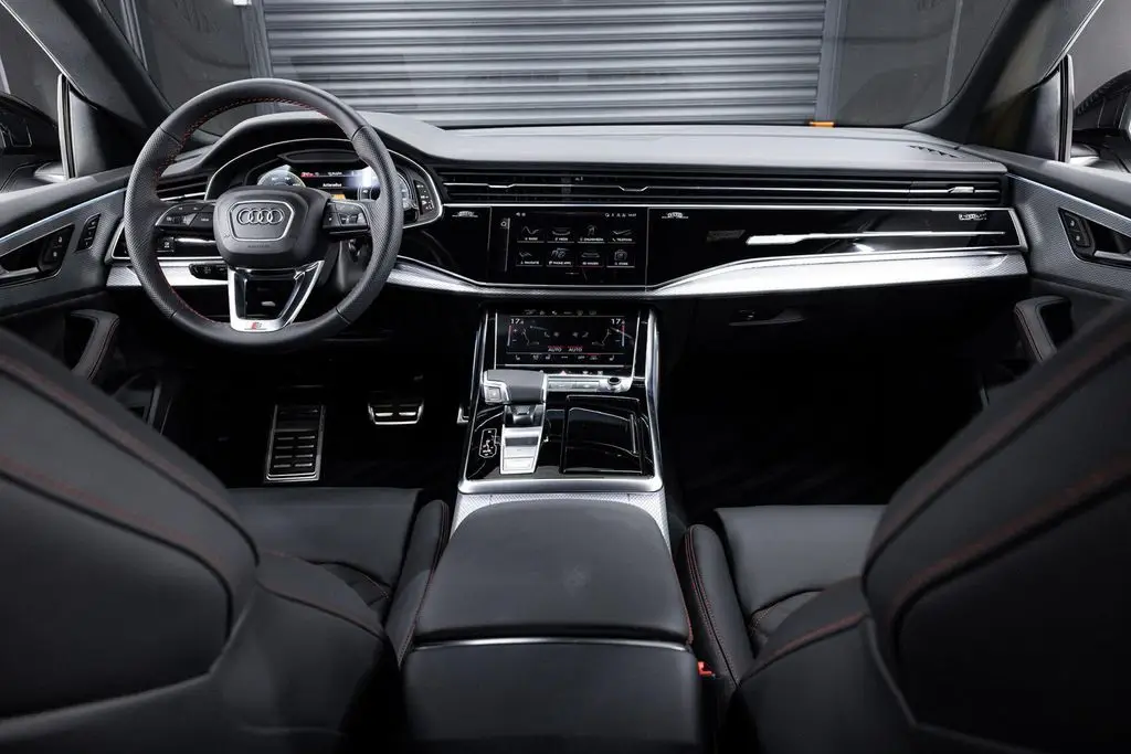 Photo 1 : Audi Q8 2024 Hybride