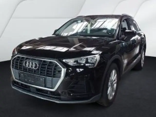 Photo 1 : Audi Q3 2022 Essence