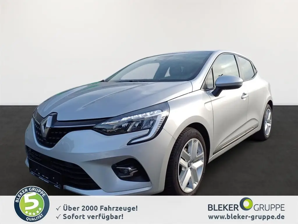 Photo 1 : Renault Clio 2022 Petrol