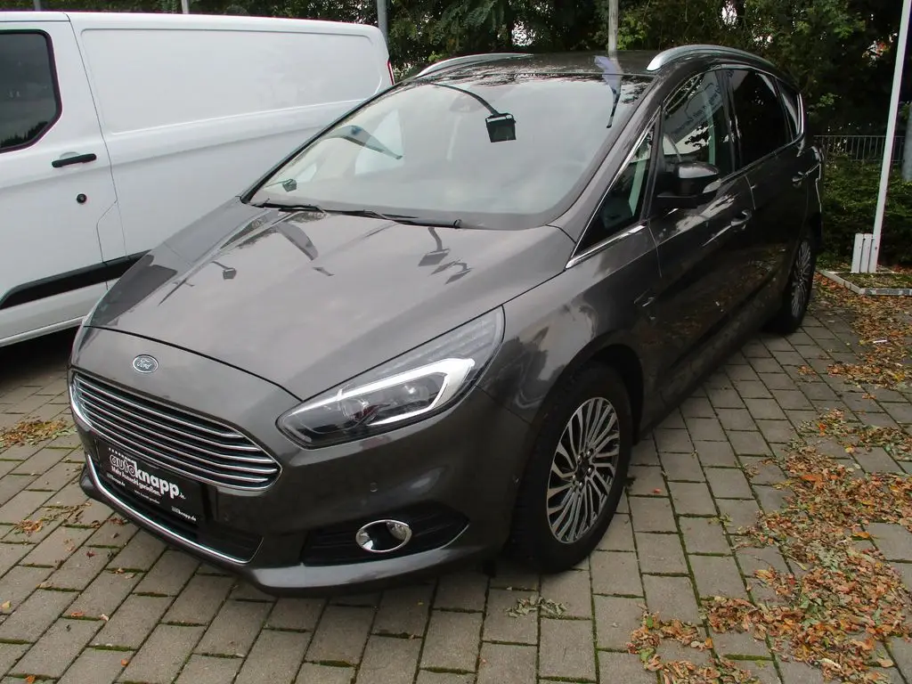 Photo 1 : Ford S-max 2019 Petrol