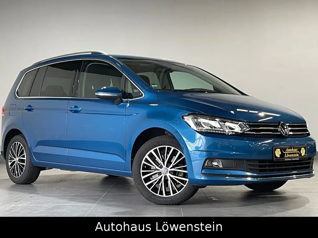 Photo 1 : Volkswagen Touran 2017 Petrol