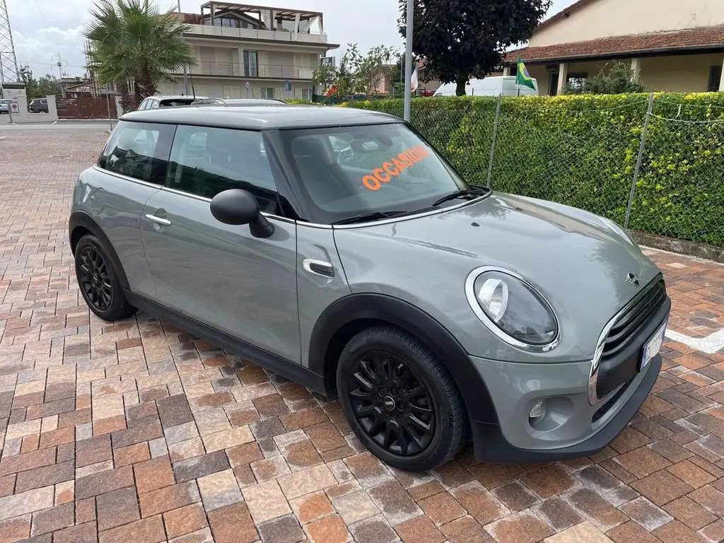 Photo 1 : Mini One 2019 Petrol