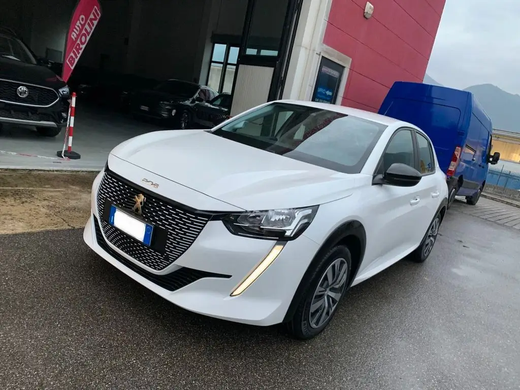 Photo 1 : Peugeot 208 2022 Non renseigné