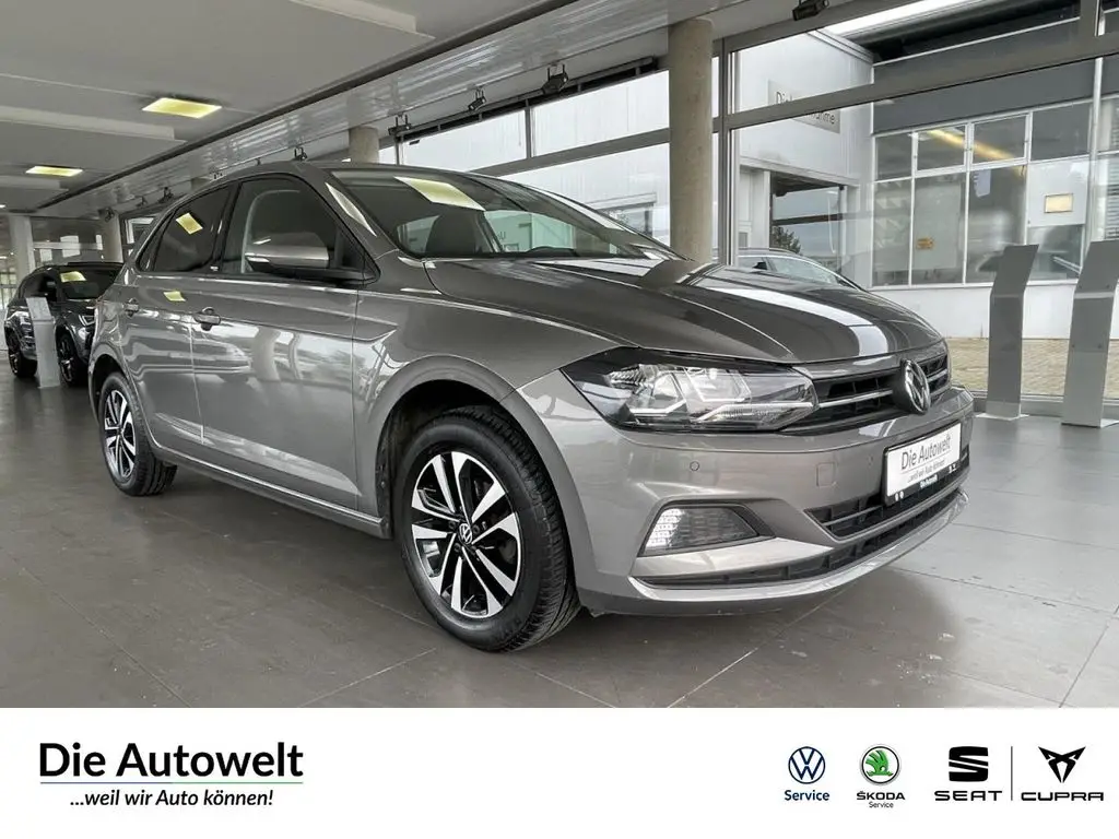 Photo 1 : Volkswagen Polo 2021 Essence