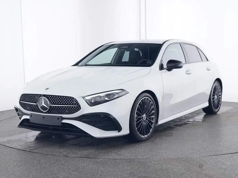 Photo 1 : Mercedes-benz Classe A 2023 Essence