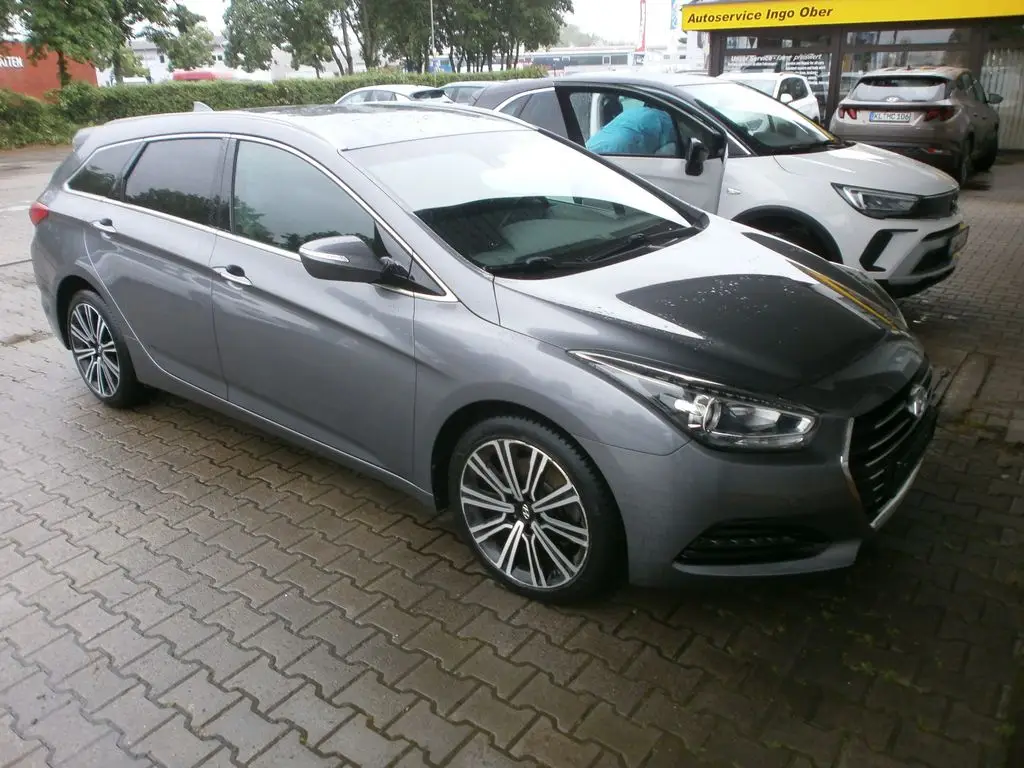 Photo 1 : Hyundai I40 2016 Essence