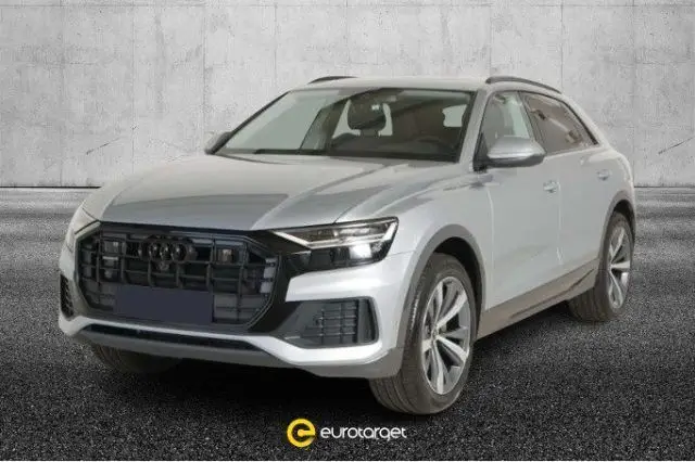 Photo 1 : Audi Q8 2023 Hybrid