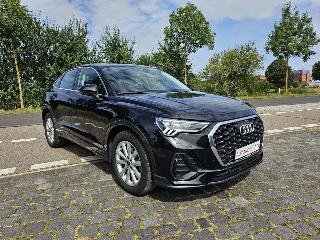 Photo 1 : Audi Q3 2023 Diesel