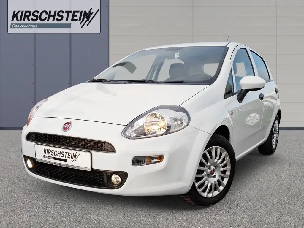 Photo 1 : Fiat Punto 2017 Petrol