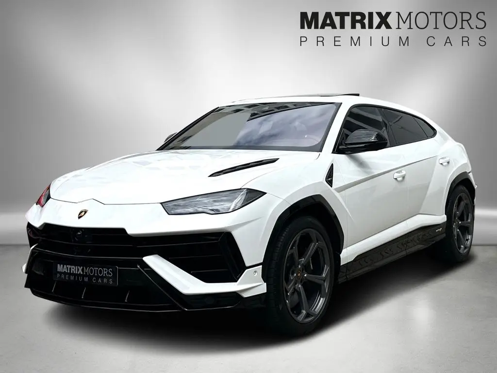 Photo 1 : Lamborghini Urus 2024 Essence