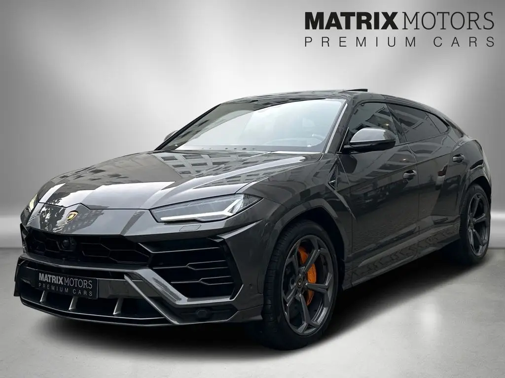 Photo 1 : Lamborghini Urus 2021 Essence