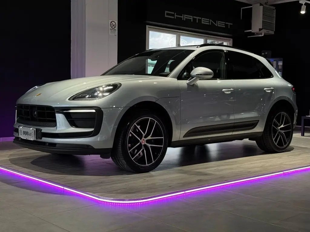 Photo 1 : Porsche Macan 2022 Essence