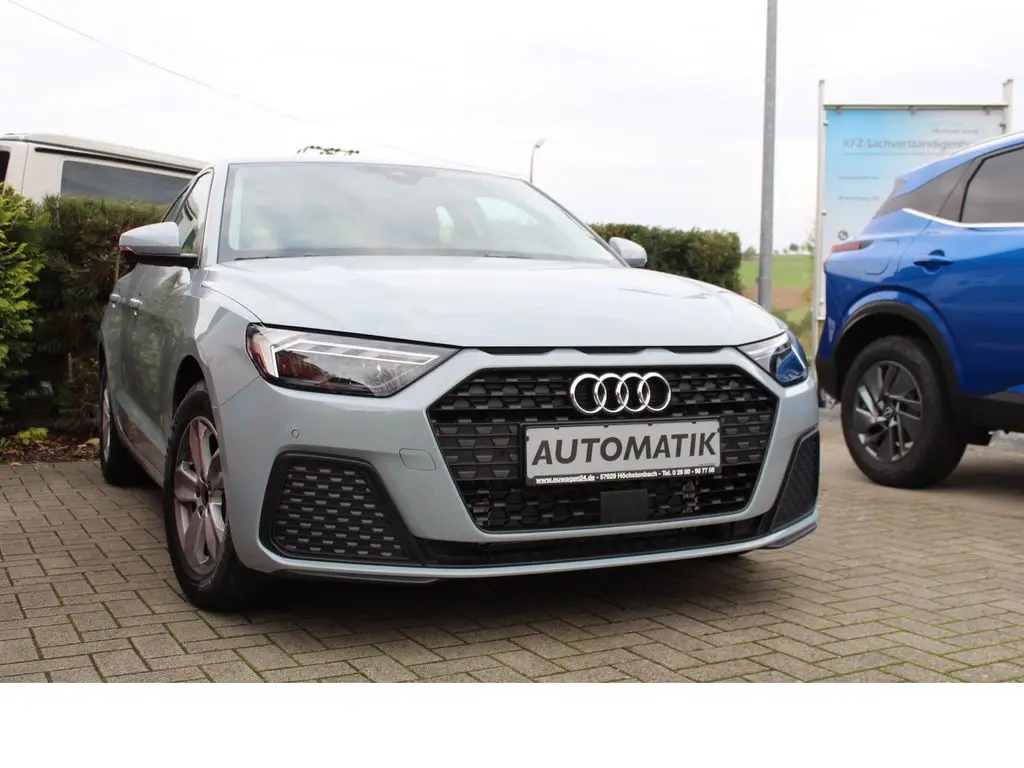 Photo 1 : Audi A1 2024 Petrol