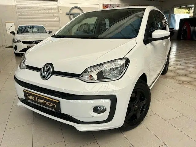 Photo 1 : Volkswagen Up! 2017 Petrol