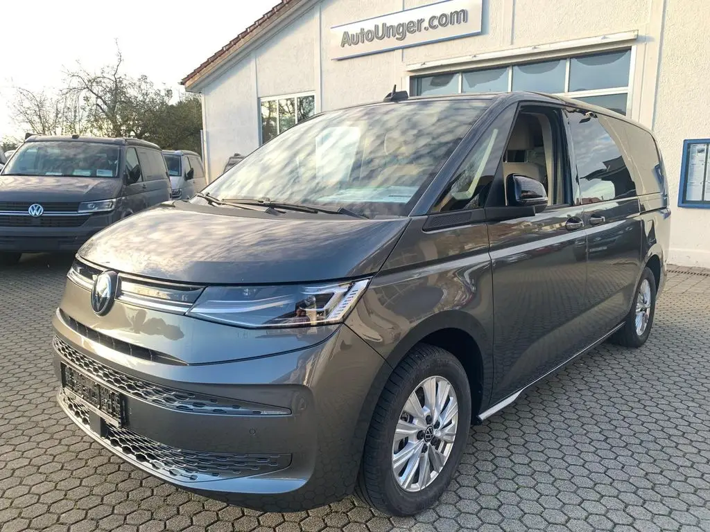 Photo 1 : Volkswagen T7 2023 Hybrid