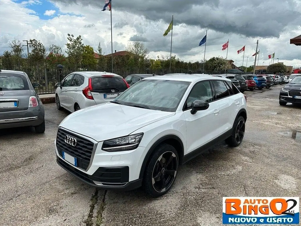 Photo 1 : Audi Q2 2018 Diesel