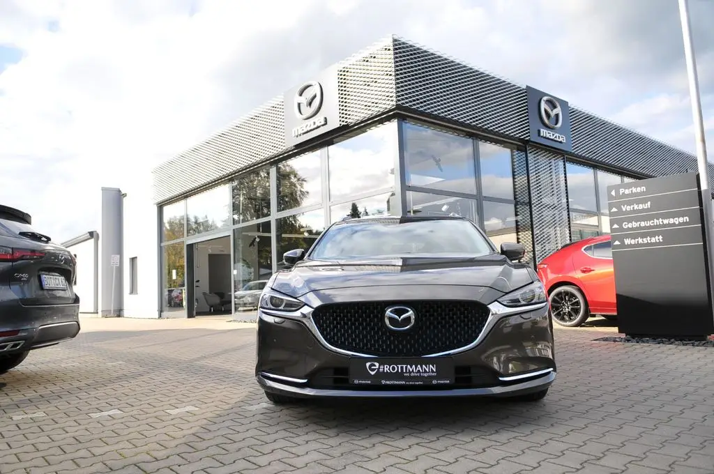 Photo 1 : Mazda 6 2018 Petrol