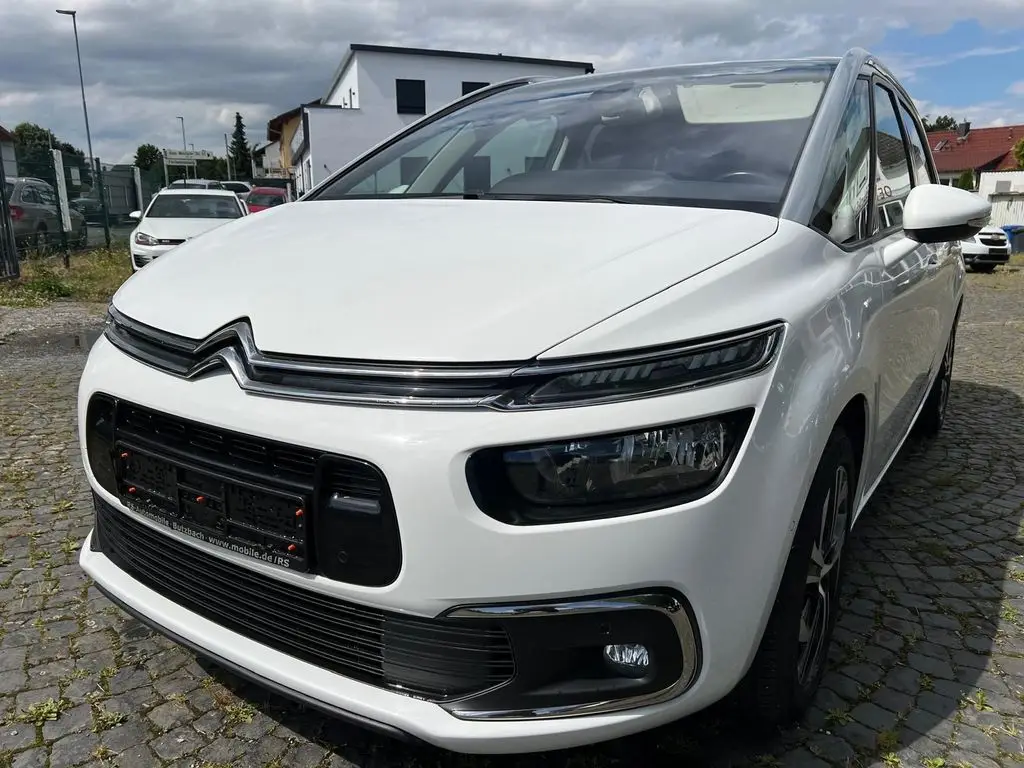 Photo 1 : Citroen C4 2018 Petrol