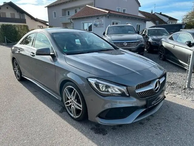 Photo 1 : Mercedes-benz Classe Cla 2018 Petrol