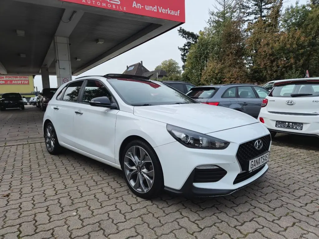 Photo 1 : Hyundai I30 2019 Petrol