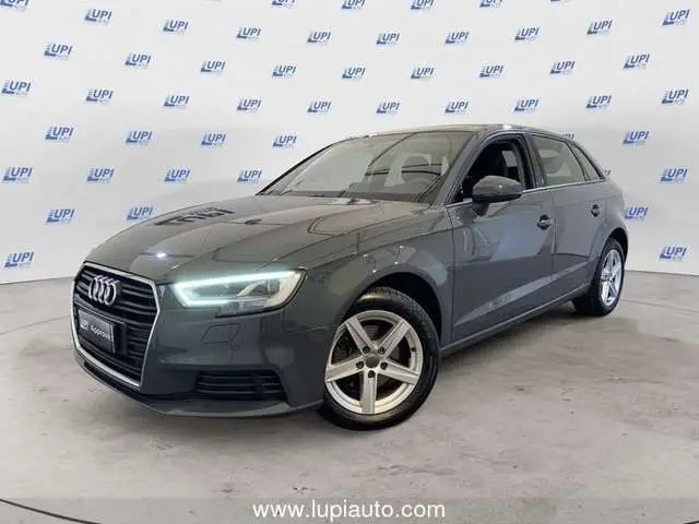 Photo 1 : Audi A3 2019 Diesel