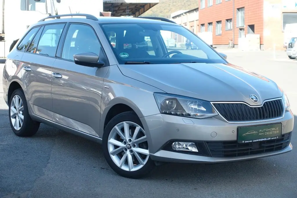 Photo 1 : Skoda Fabia 2018 Petrol