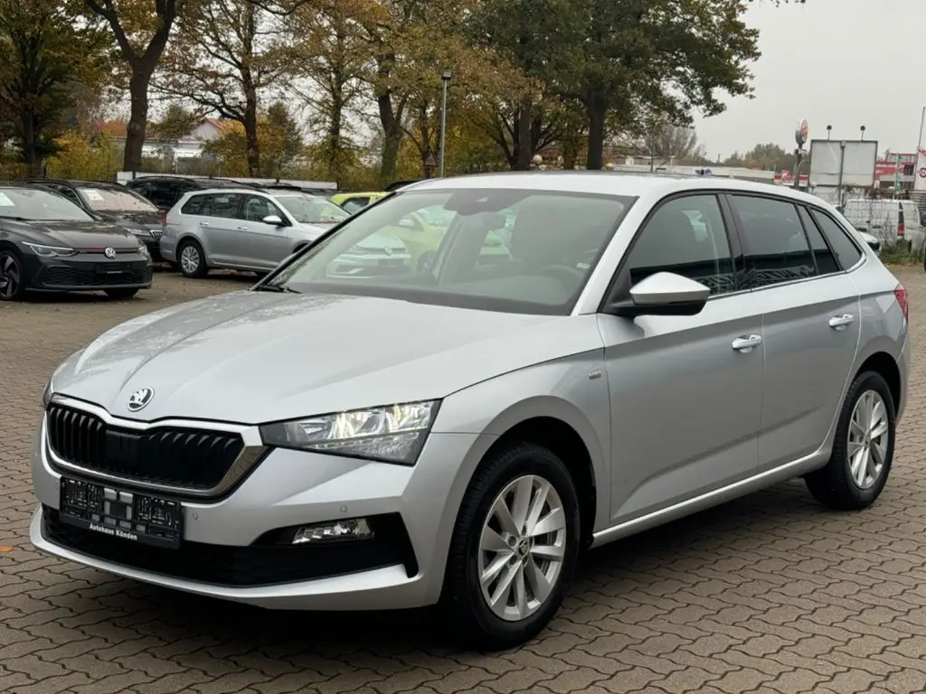 Photo 1 : Skoda Scala 2023 Petrol