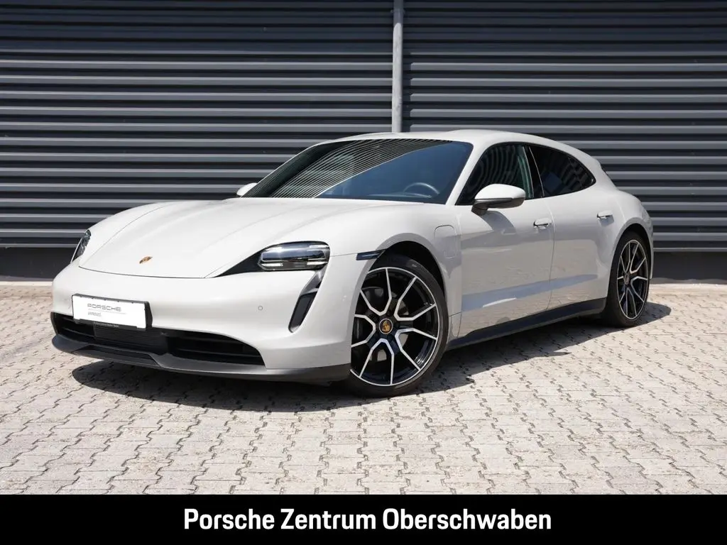 Photo 1 : Porsche Taycan 2022 Not specified