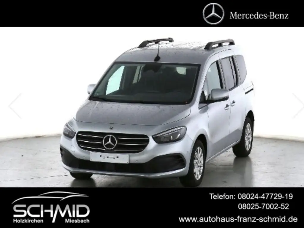 Photo 1 : Mercedes-benz Classe T 2023 Petrol