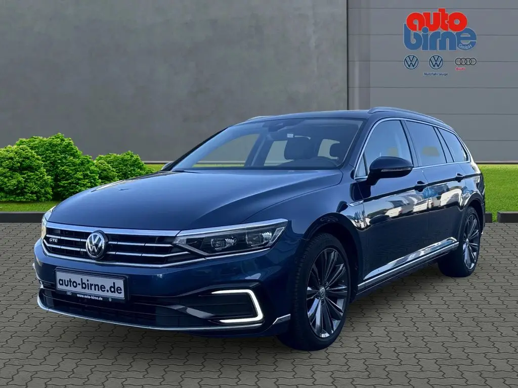 Photo 1 : Volkswagen Passat 2020 Hybrid