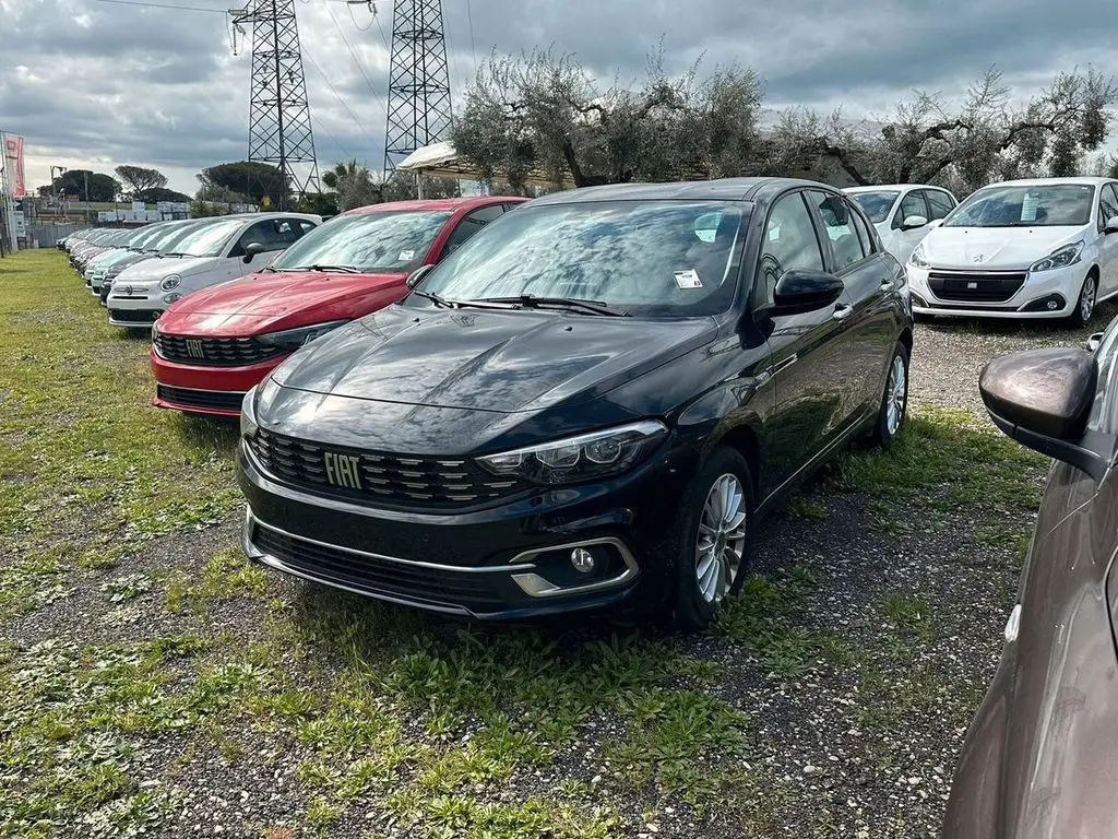 Photo 1 : Fiat Tipo 2021 Essence