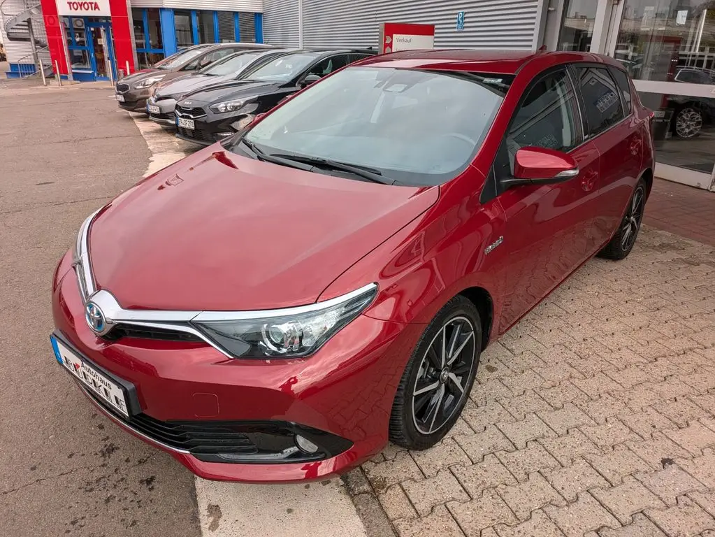 Photo 1 : Toyota Auris 2017 Hybrid