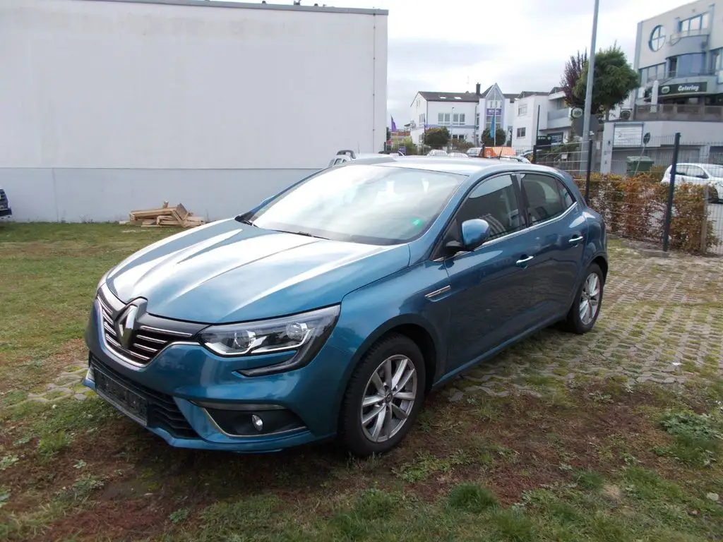 Photo 1 : Renault Megane 2016 Essence