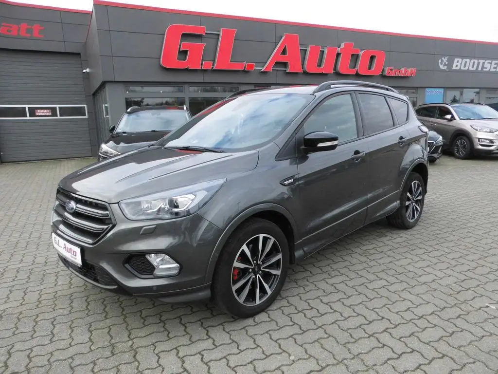 Photo 1 : Ford Kuga 2019 Essence