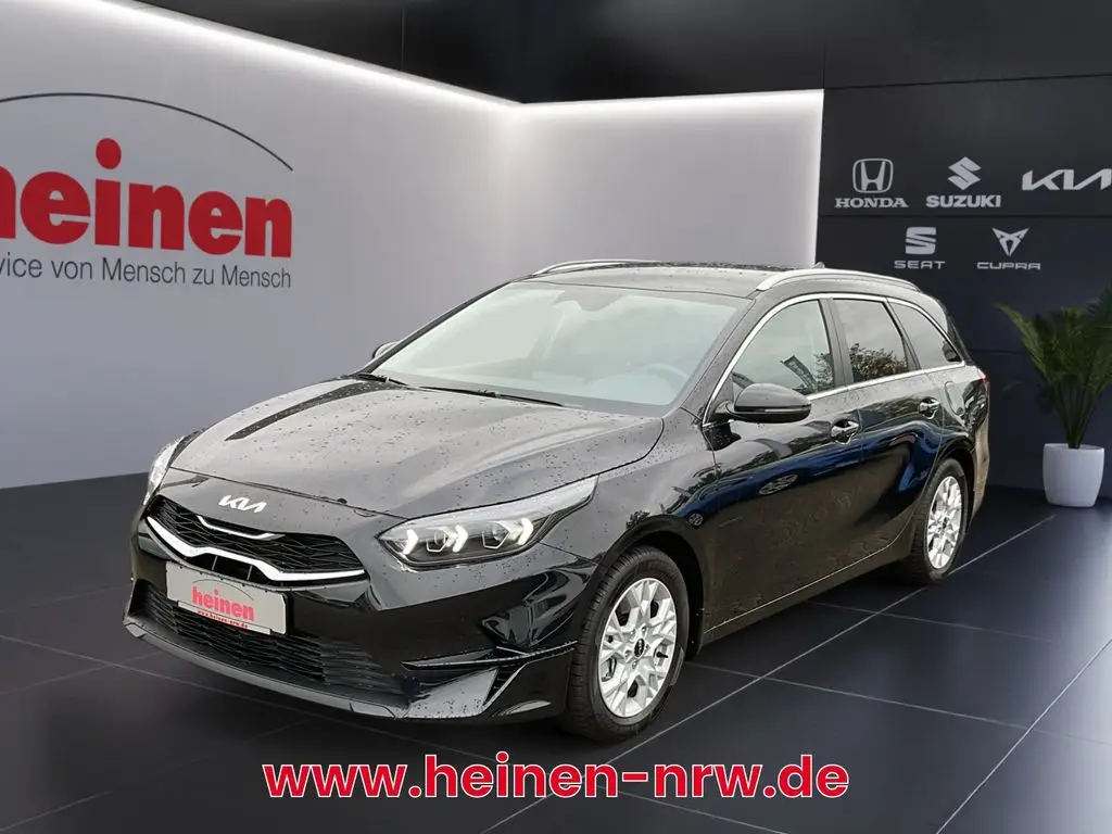 Photo 1 : Kia Ceed 2024 Petrol